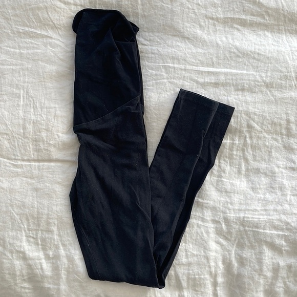 A Pea in the Pod legging‎ - Picture 1 of 4